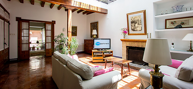 Appartements touristiques à Séville Casa Monsalves | 6 bedrooms, 5 bathrooms, patio, terrace 0658